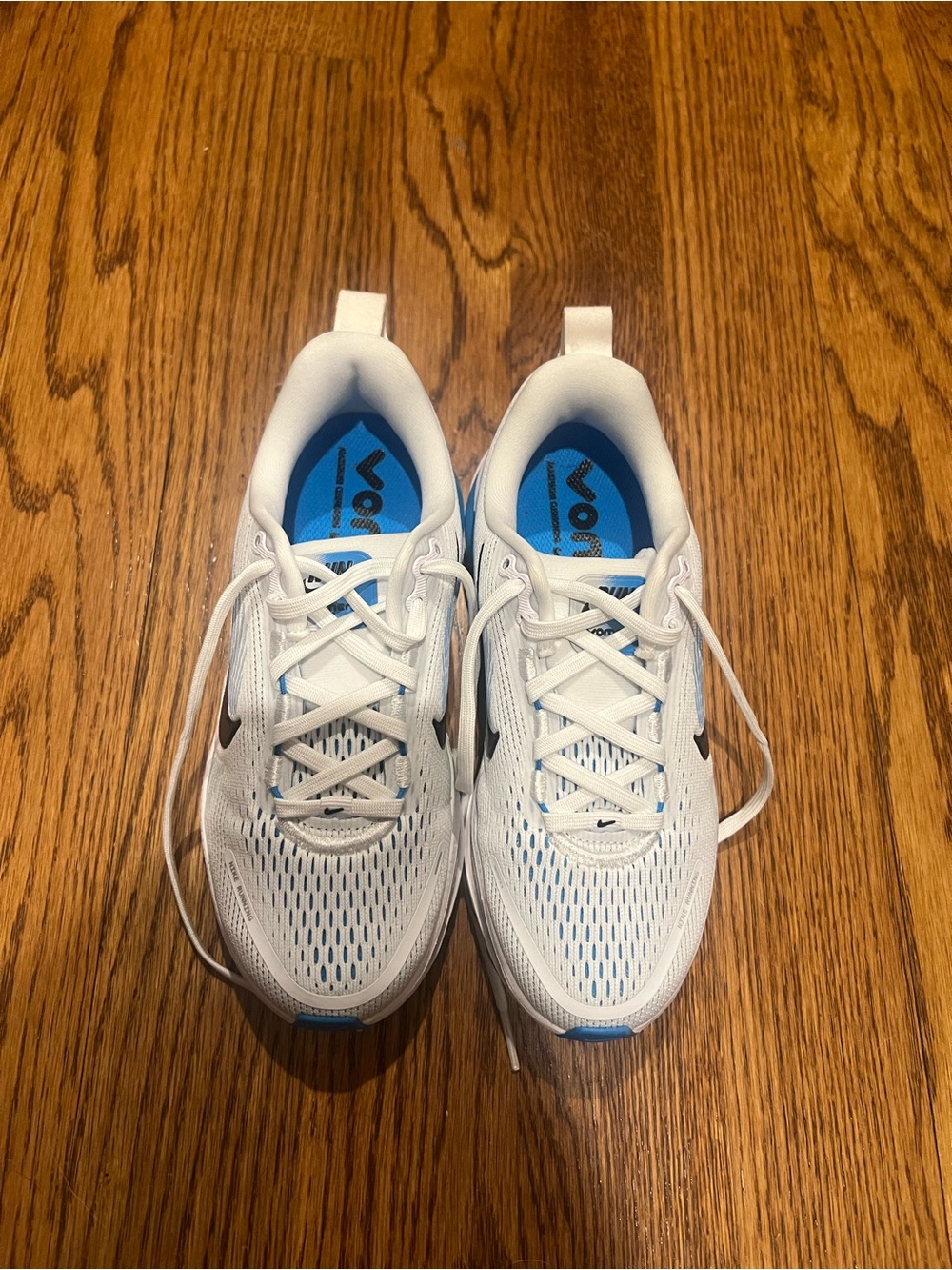 Nike Vomero 18
Big Kids' Road Running Shoes
Brand New
